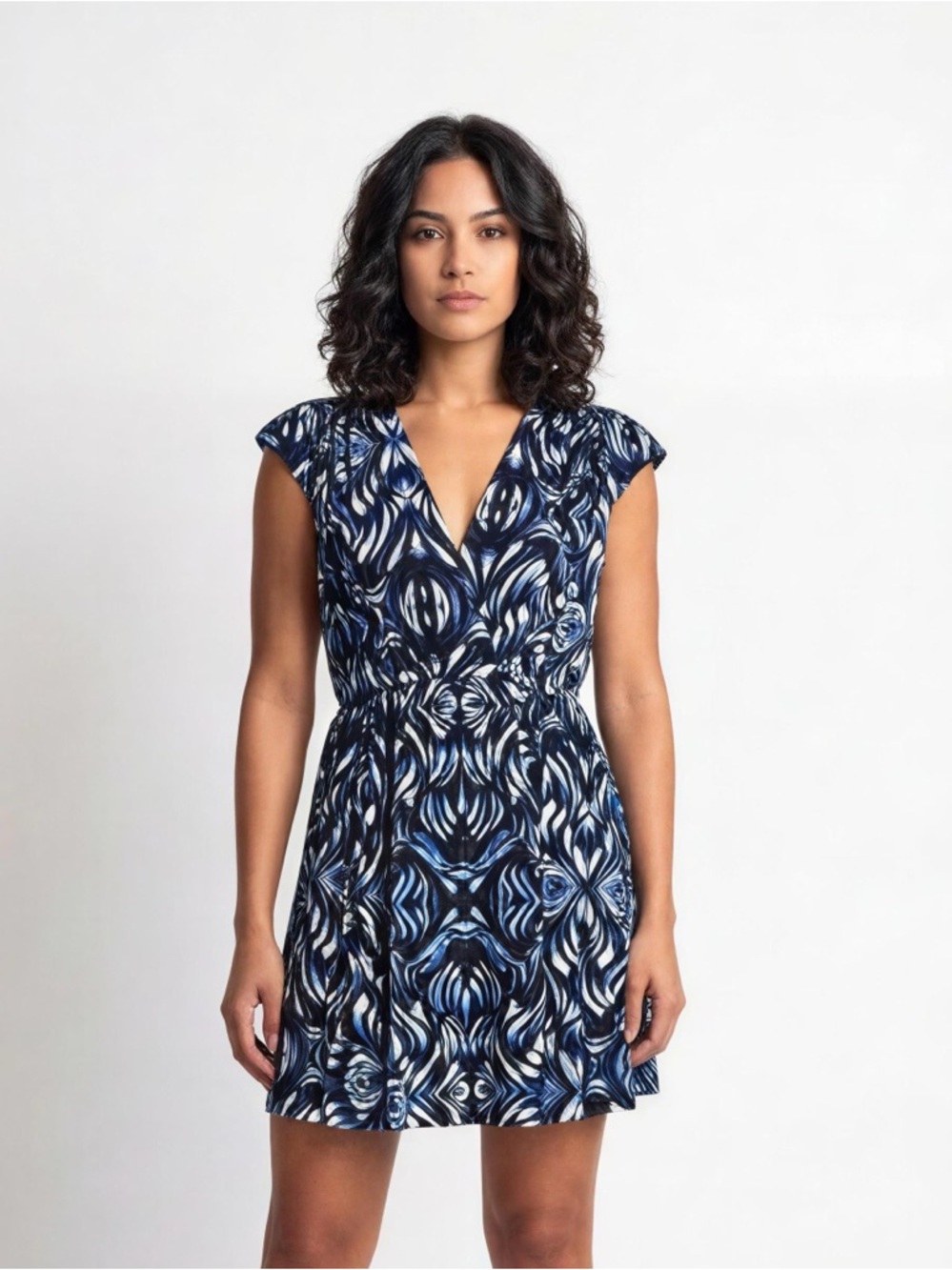 Just...Taylor Blue and Black Abstract Midi Dress Size 8